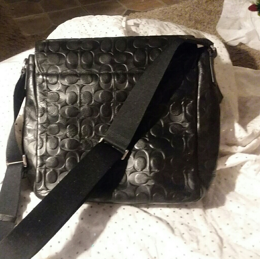 Coach - Picture 2 of 4